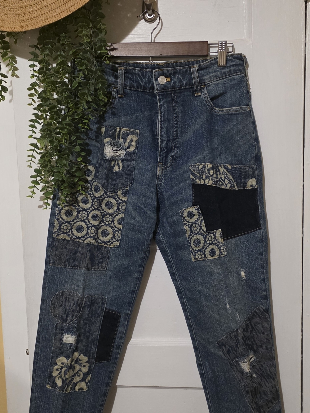 Pilcro Patchwork Ankle Jeans in Dark Blue Denim